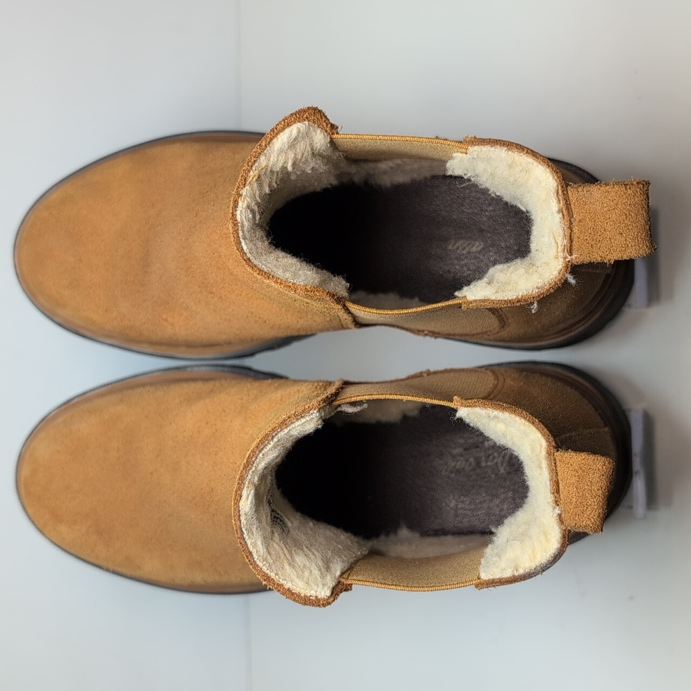 Danassa  lugged sole Chelsea suede boots women's size 6.5 EU 37 - Picture 8 of 16